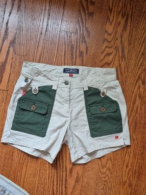 Amundsen Light Khaki Shorts with Olive Green Patch Pockets
